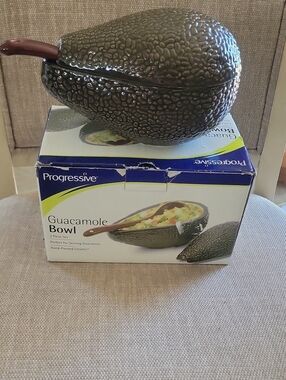 Guacamole Bowl - Ceramic 3-Piece Set